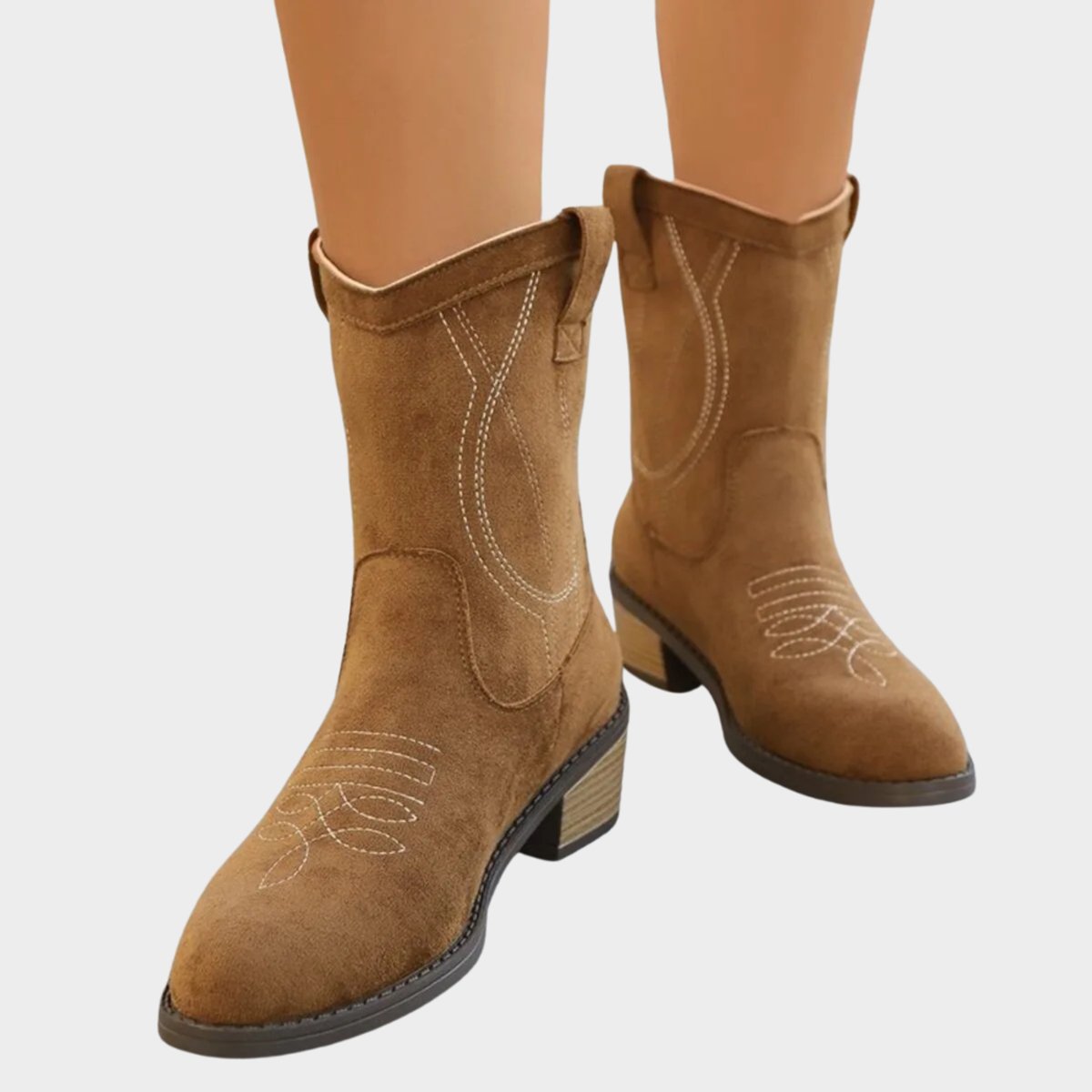 Bottes western brodées aspect daim — Amielle Paris